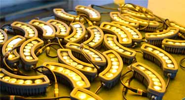 勢不可擋 光臣照明一周內(nèi)完成上萬個LED瓦楞燈