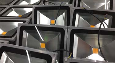 似曾相識?只因集成泛光燈用途廣泛!