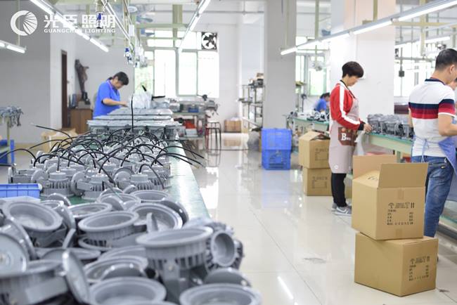 忙碌的一周，光臣照明LED射燈助力貴州景區(qū)夜景亮化