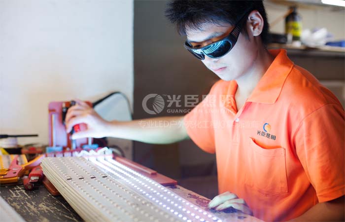 中山古鎮(zhèn)LED護(hù)欄管廠(chǎng)家